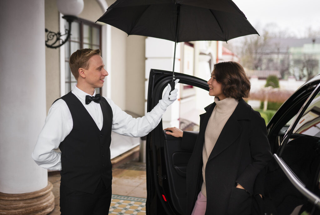 Luxury and Efficiency: Elevating Business Trips with Los Angeles Limo Services