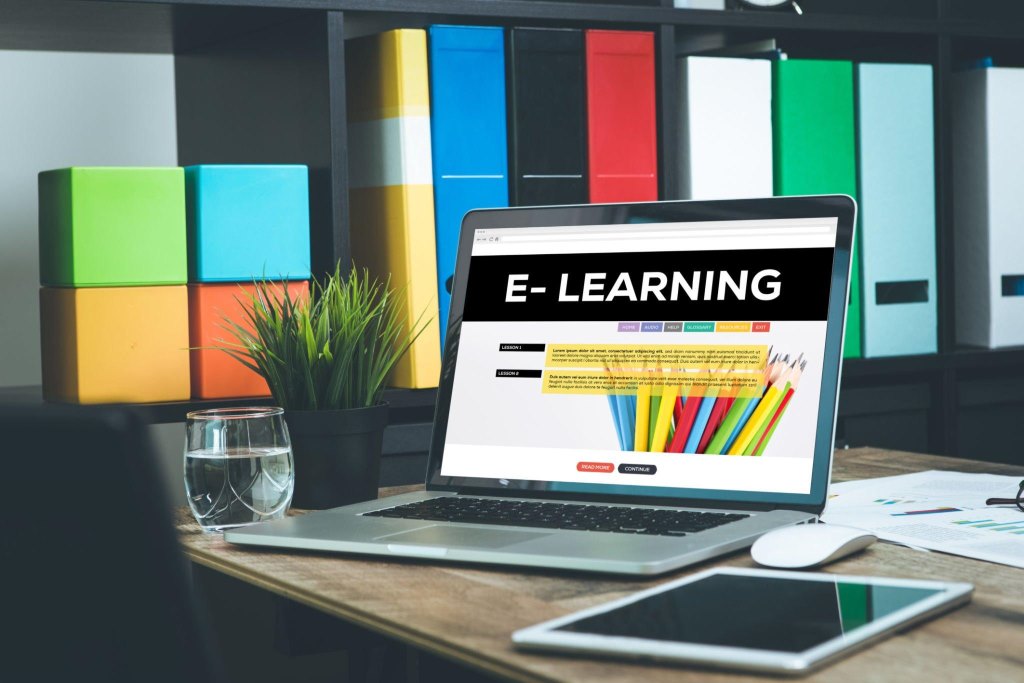E-learning courses for career paths 